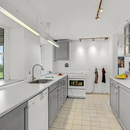 Holiday home 4 Bedroom Amazing In