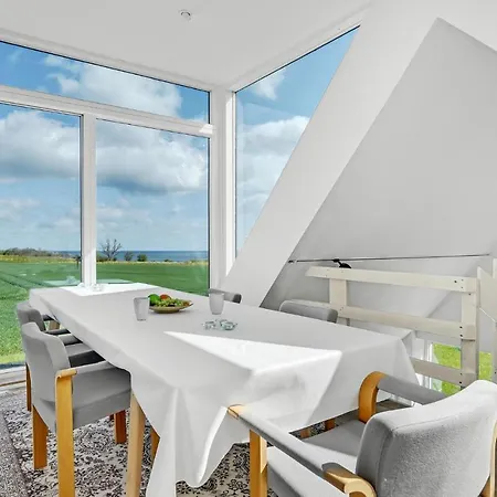 4 Bedroom Amazing In *